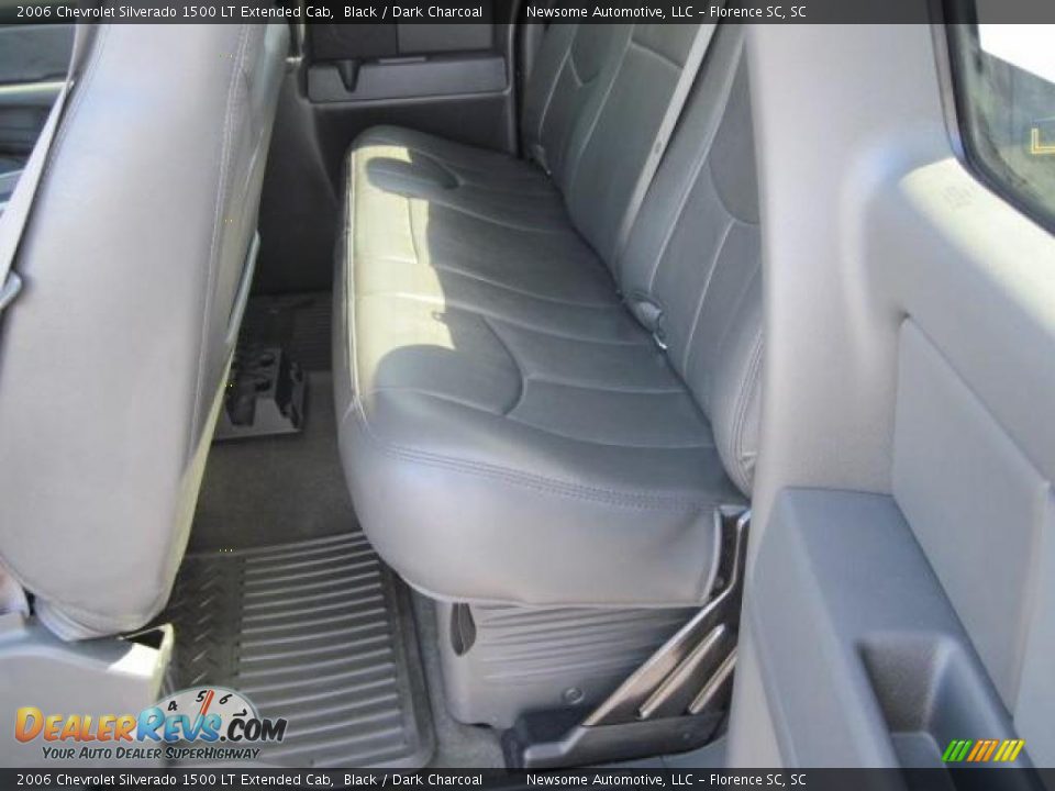 2006 Chevrolet Silverado 1500 LT Extended Cab Black / Dark Charcoal Photo #21