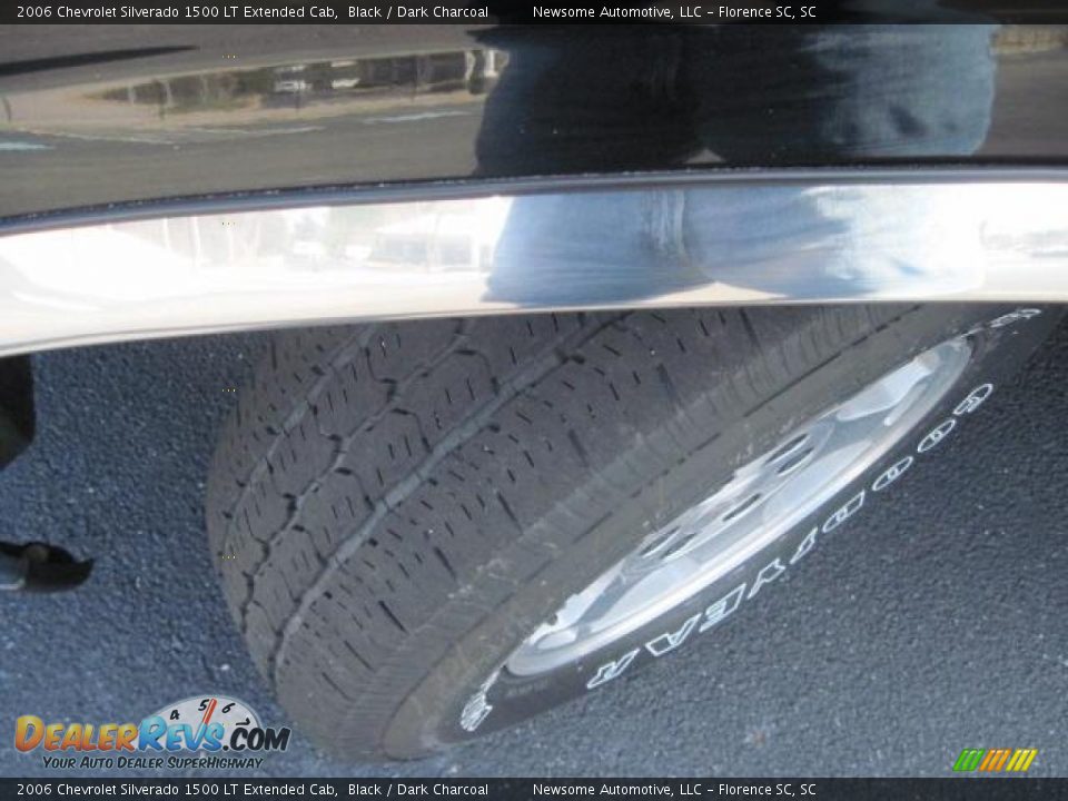 2006 Chevrolet Silverado 1500 LT Extended Cab Black / Dark Charcoal Photo #23