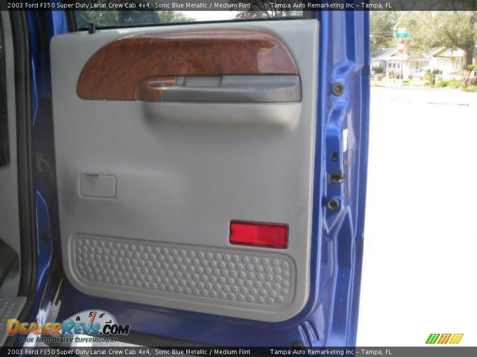 2003 Ford F350 Super Duty Lariat Crew Cab 4x4 Sonic Blue Metallic / Medium Flint Photo #22