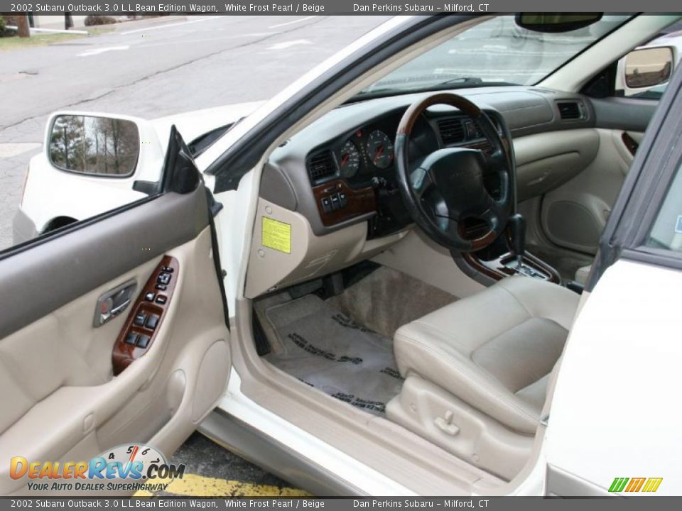 2002 Subaru Outback 3.0 L.L.Bean Edition Wagon White Frost Pearl / Beige Photo #10