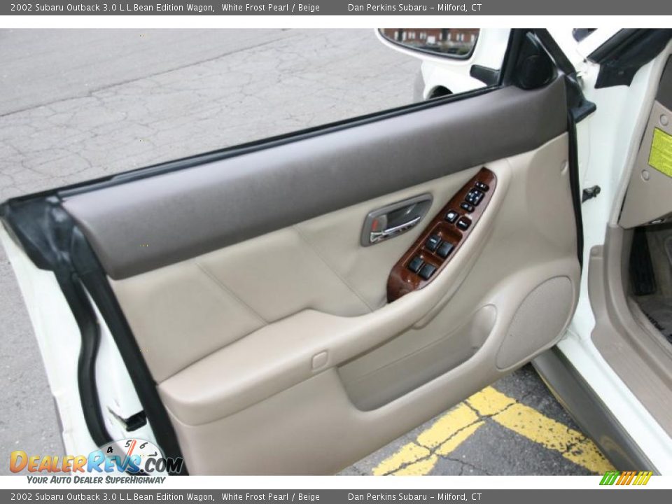 2002 Subaru Outback 3.0 L.L.Bean Edition Wagon White Frost Pearl / Beige Photo #13