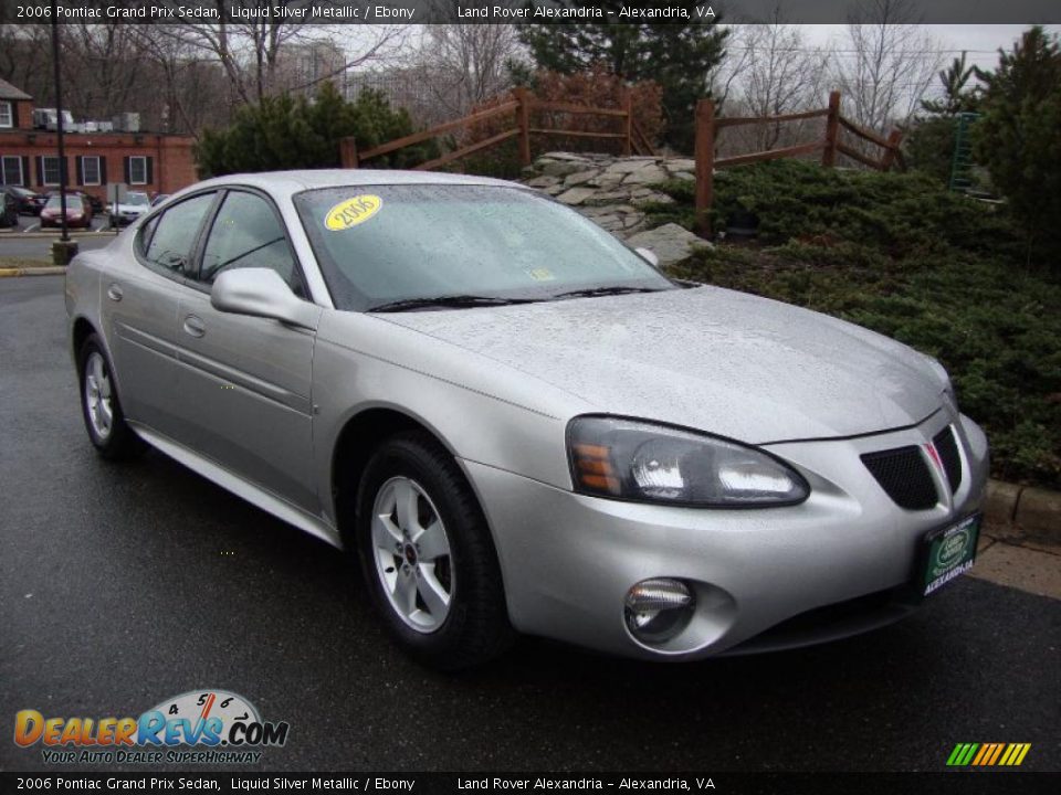 2006 Pontiac Grand Prix Sedan Liquid Silver Metallic / Ebony Photo #5