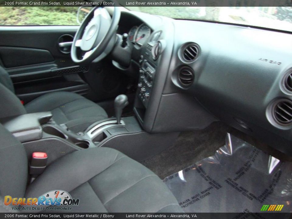 2006 Pontiac Grand Prix Sedan Liquid Silver Metallic / Ebony Photo #13