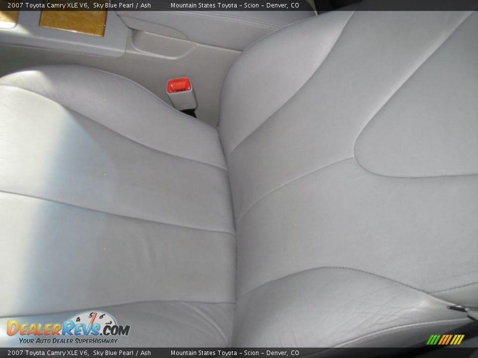 2007 Toyota Camry XLE V6 Sky Blue Pearl / Ash Photo #11