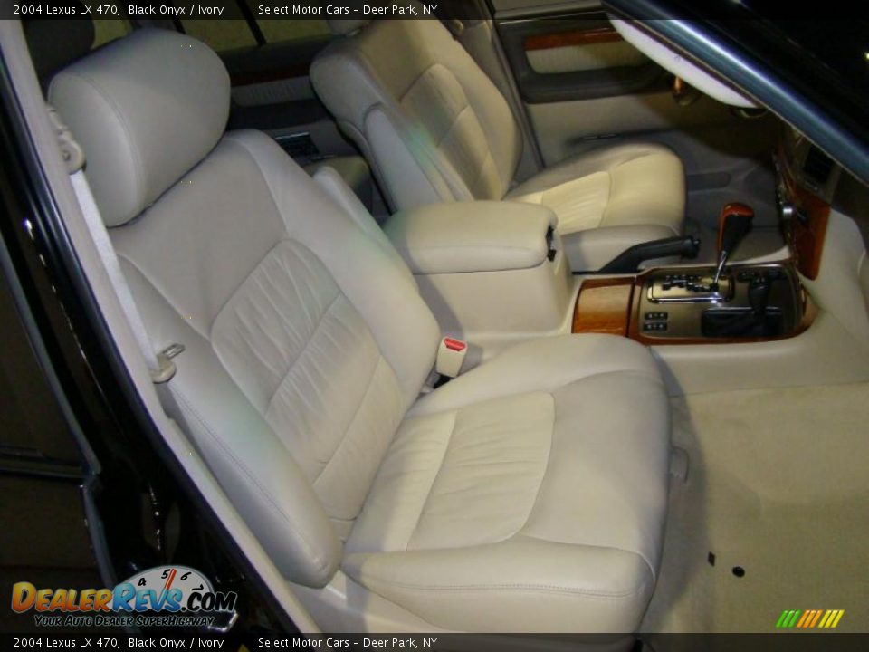 2004 Lexus LX 470 Black Onyx / Ivory Photo #12