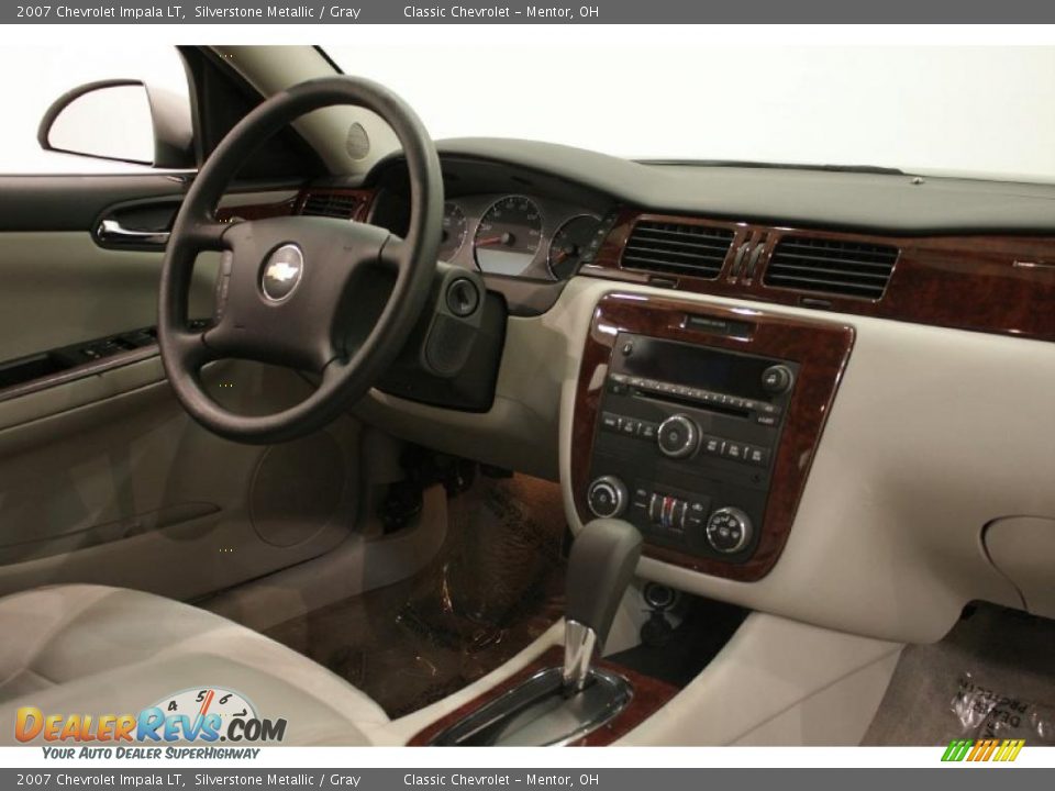 2007 Chevrolet Impala LT Silverstone Metallic / Gray Photo #15