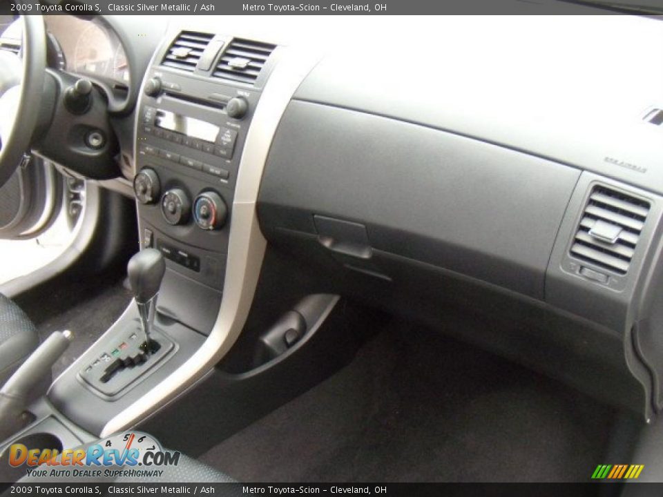 2009 Toyota Corolla S Classic Silver Metallic / Ash Photo #14