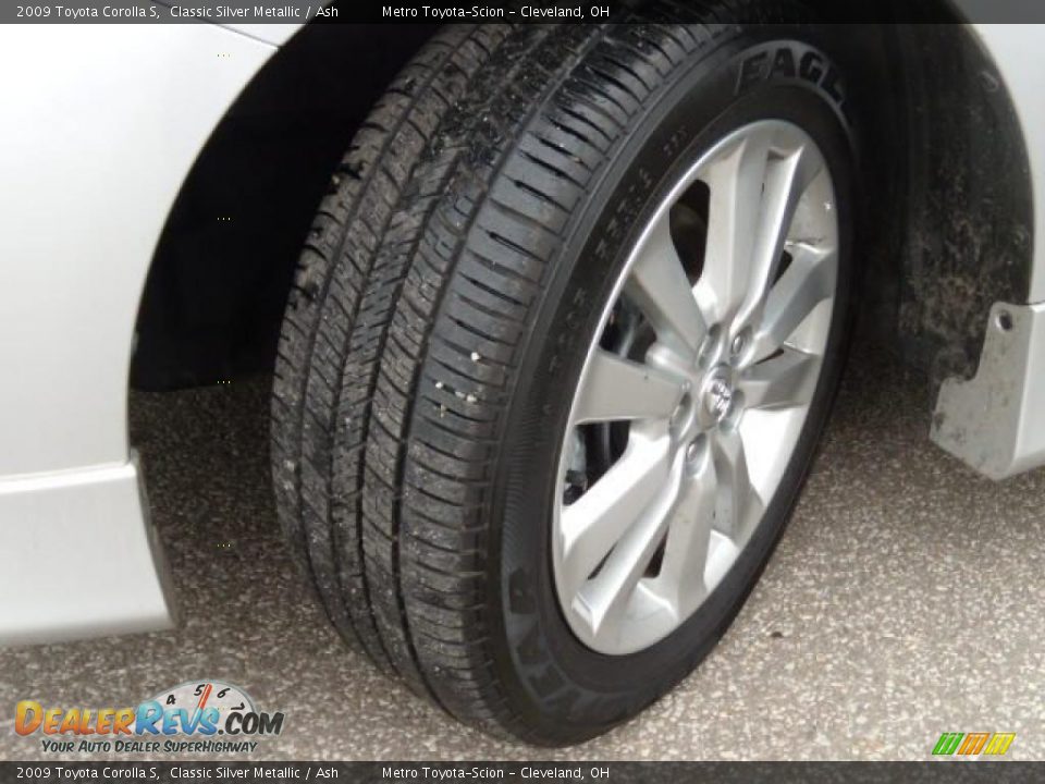 2009 Toyota Corolla S Classic Silver Metallic / Ash Photo #21