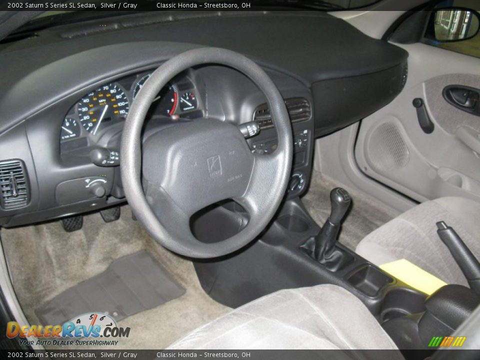 2002 Saturn S Series SL Sedan Silver / Gray Photo #13