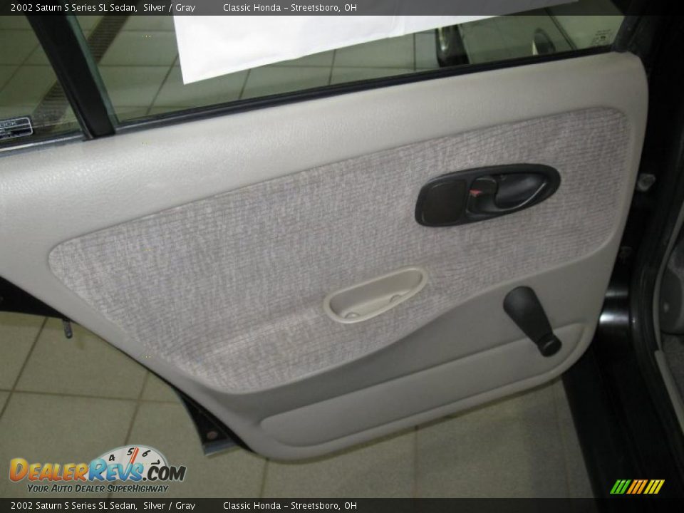 2002 Saturn S Series SL Sedan Silver / Gray Photo #20