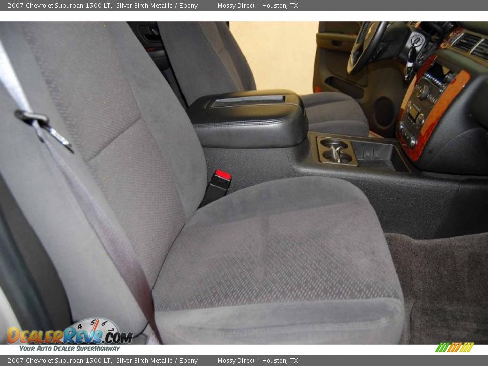 2007 Chevrolet Suburban 1500 LT Silver Birch Metallic / Ebony Photo #25