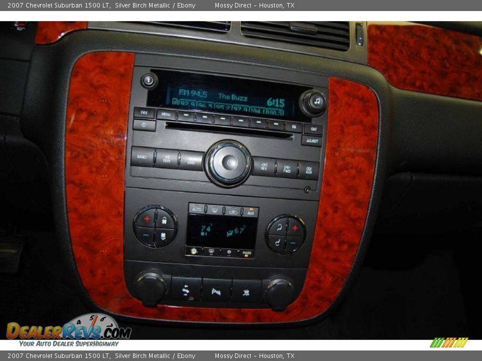 2007 Chevrolet Suburban 1500 LT Silver Birch Metallic / Ebony Photo #27