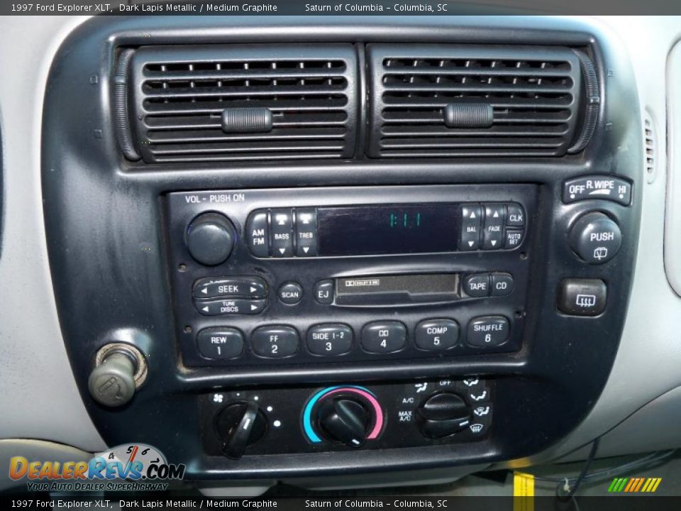 1997 Ford Explorer XLT Dark Lapis Metallic / Medium Graphite Photo #31