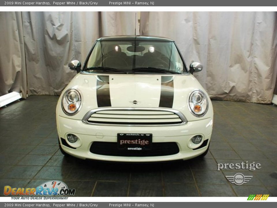 2009 Mini Cooper Hardtop Pepper White / Black/Grey Photo #6