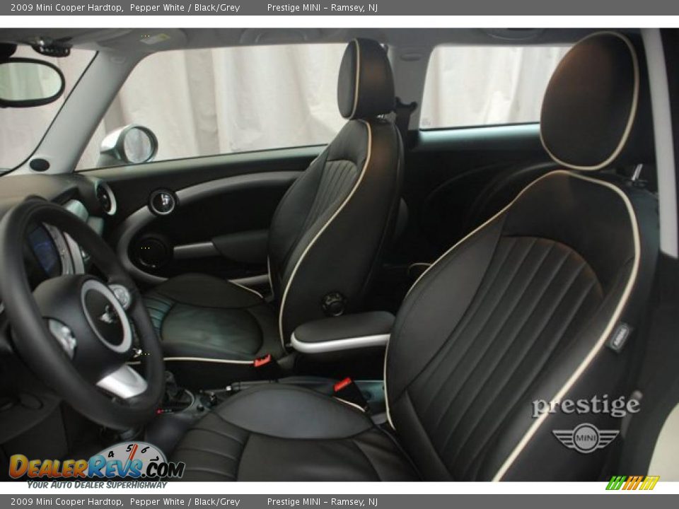 2009 Mini Cooper Hardtop Pepper White / Black/Grey Photo #9