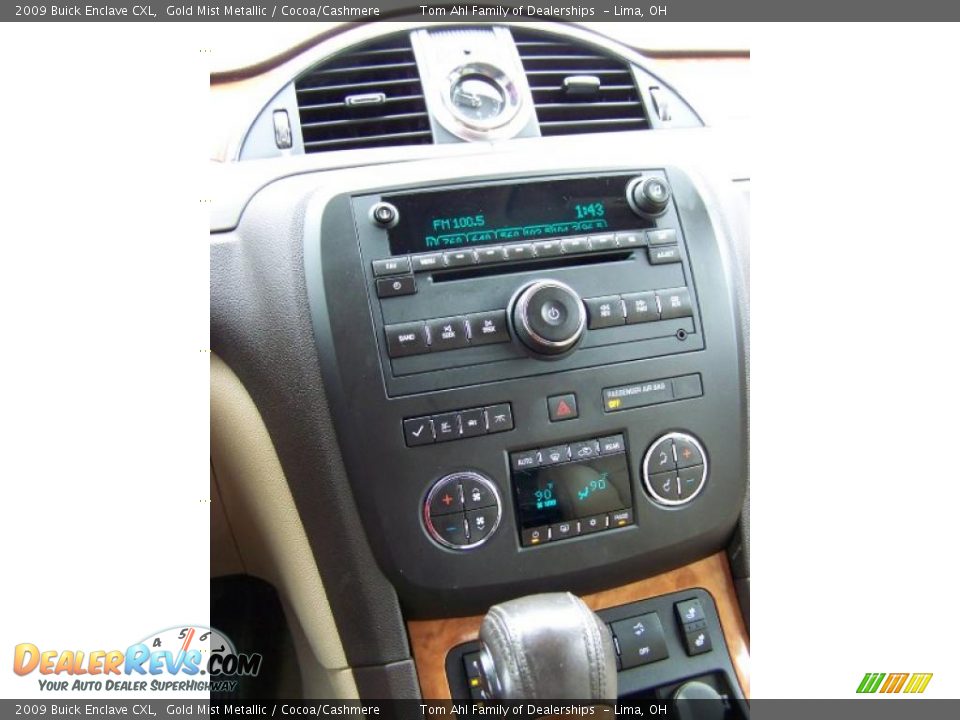 2009 Buick Enclave CXL Gold Mist Metallic / Cocoa/Cashmere Photo #23