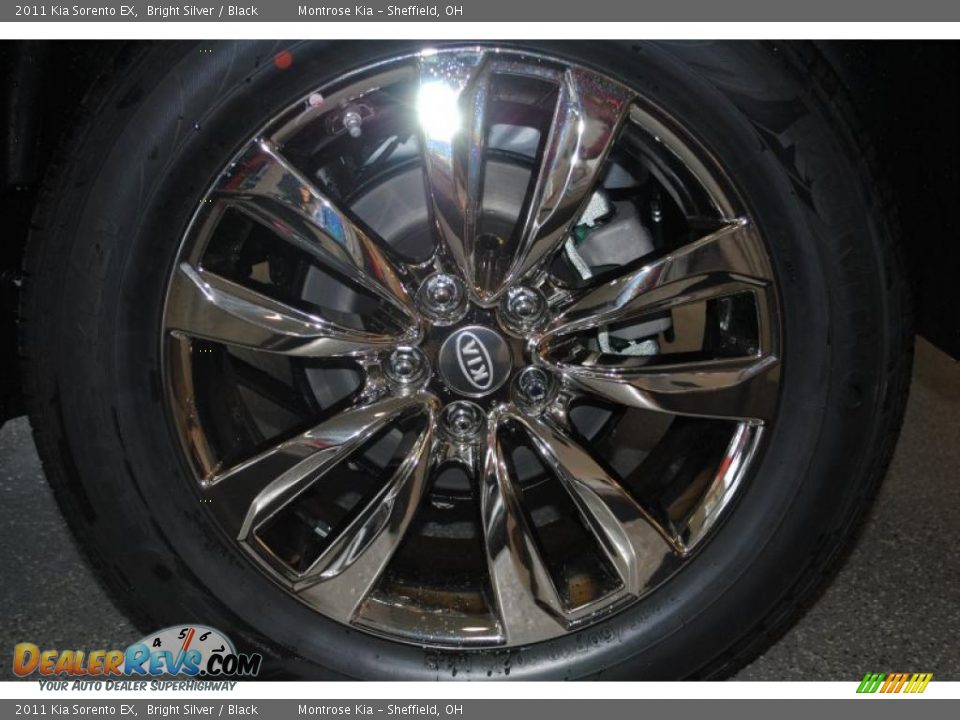 2011 Kia Sorento EX Bright Silver / Black Photo #32