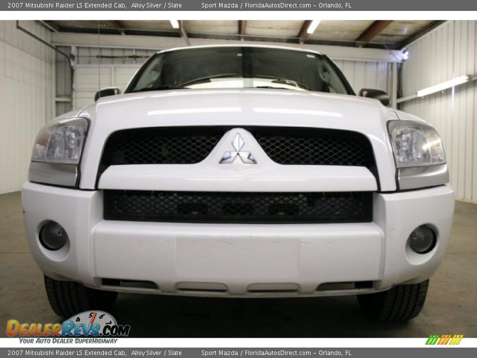 2007 Mitsubishi Raider LS Extended Cab Alloy Silver / Slate Photo #3