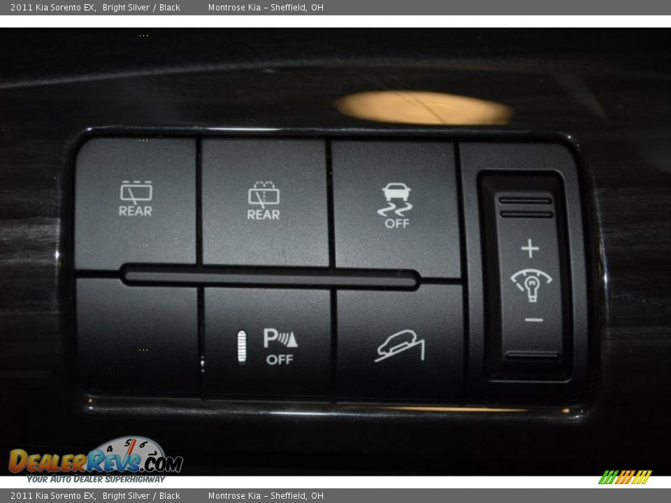 2011 Kia Sorento EX Bright Silver / Black Photo #33