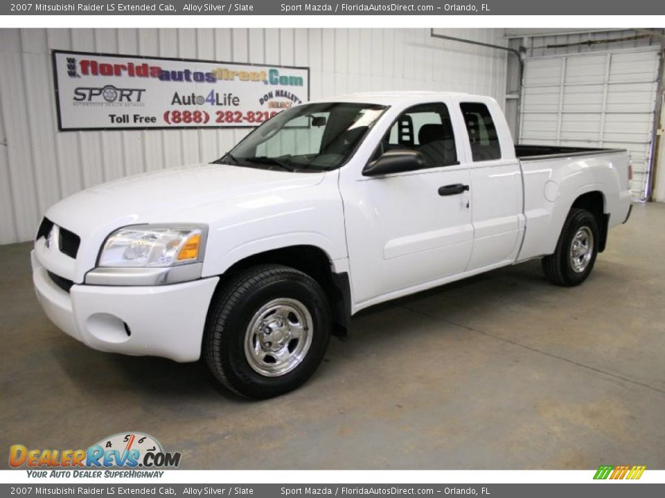 2007 Mitsubishi Raider LS Extended Cab Alloy Silver / Slate Photo #4