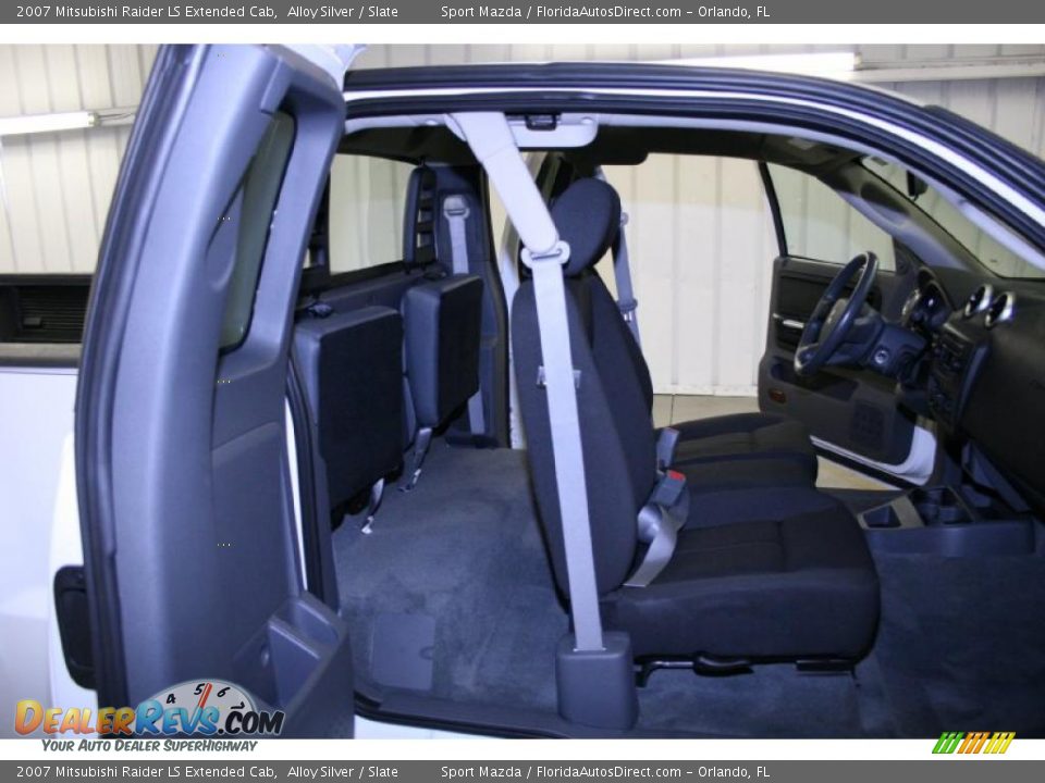 2007 Mitsubishi Raider LS Extended Cab Alloy Silver / Slate Photo #10