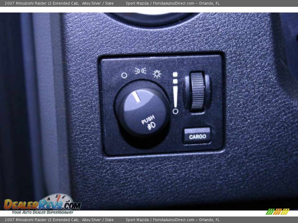 2007 Mitsubishi Raider LS Extended Cab Alloy Silver / Slate Photo #33