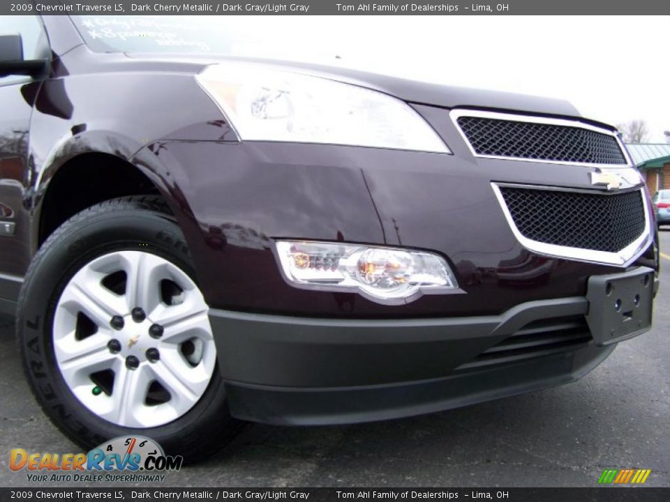2009 Chevrolet Traverse LS Dark Cherry Metallic / Dark Gray/Light Gray Photo #2
