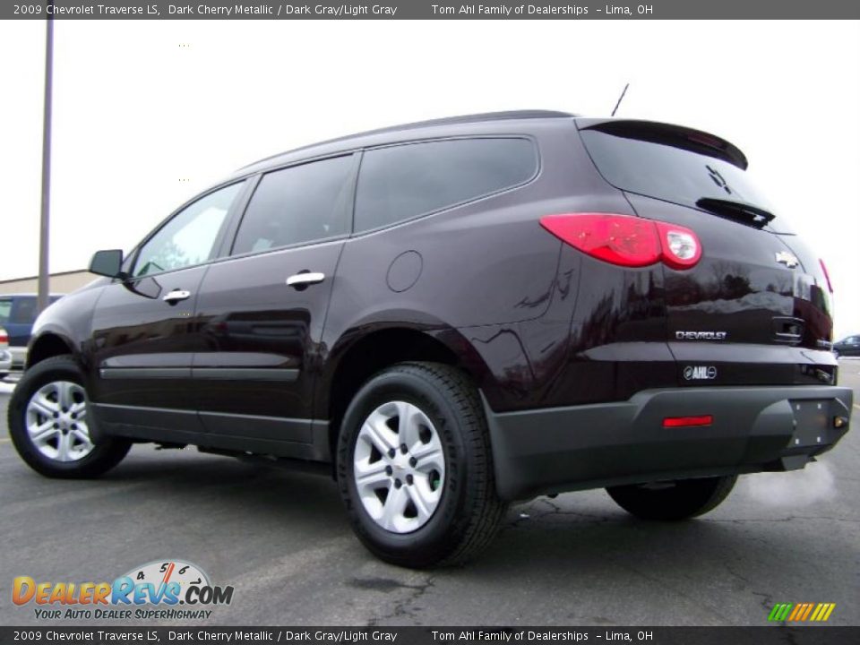 2009 Chevrolet Traverse LS Dark Cherry Metallic / Dark Gray/Light Gray Photo #4