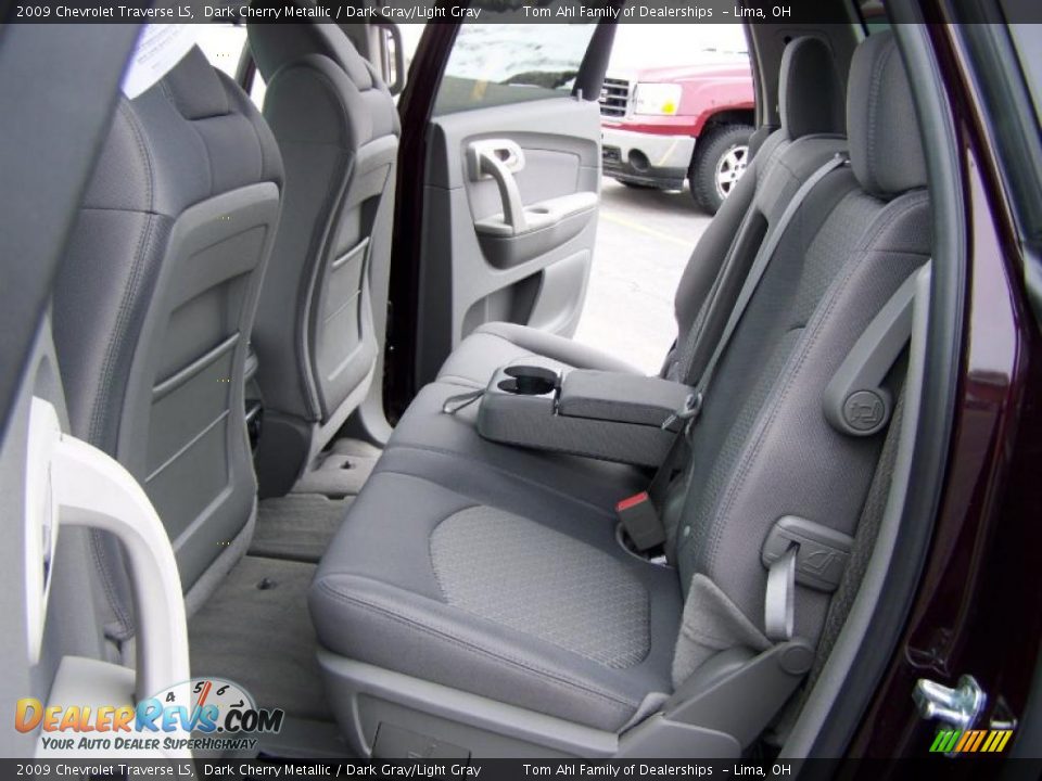 2009 Chevrolet Traverse LS Dark Cherry Metallic / Dark Gray/Light Gray Photo #11