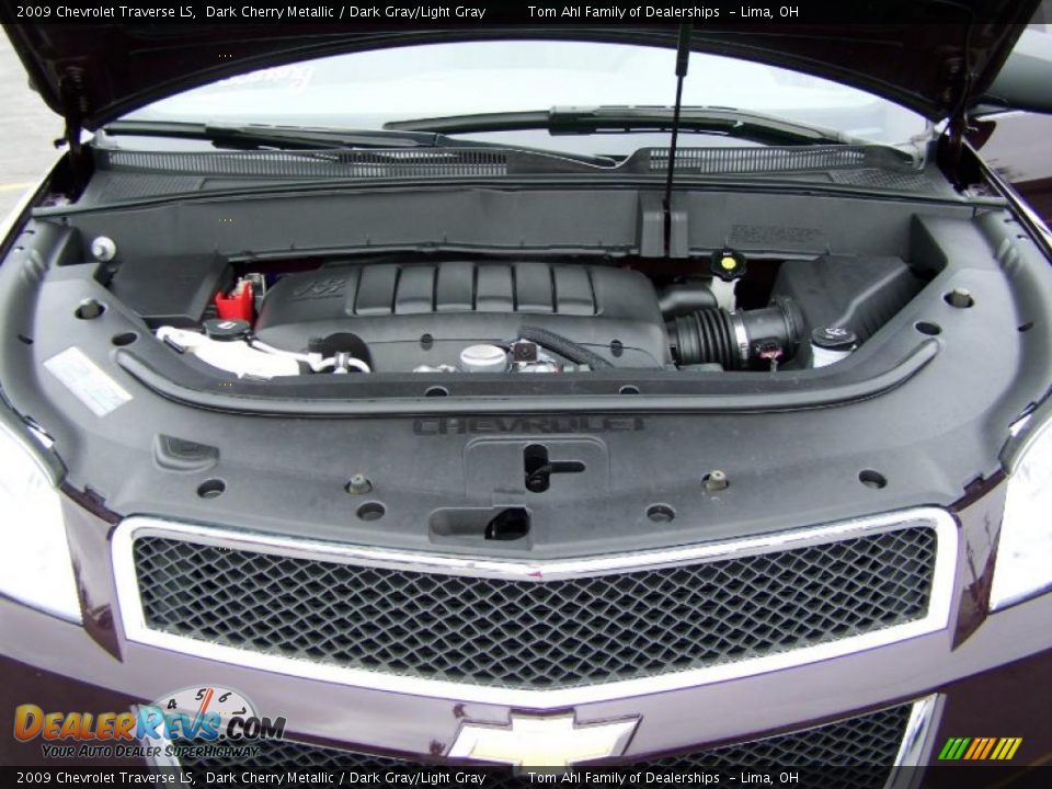 2009 Chevrolet Traverse LS Dark Cherry Metallic / Dark Gray/Light Gray Photo #17
