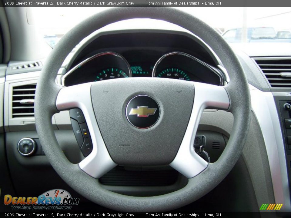 2009 Chevrolet Traverse LS Dark Cherry Metallic / Dark Gray/Light Gray Photo #19