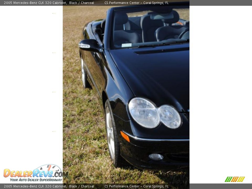 2005 Mercedes-Benz CLK 320 Cabriolet Black / Charcoal Photo #11
