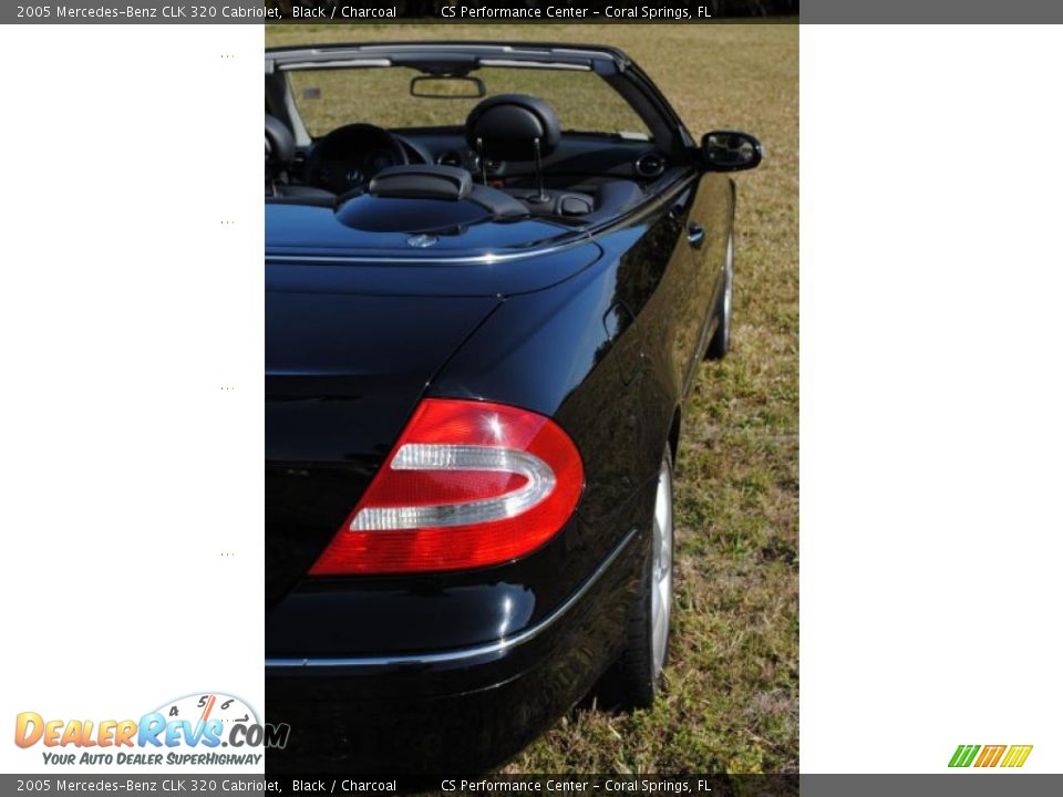 2005 Mercedes-Benz CLK 320 Cabriolet Black / Charcoal Photo #14