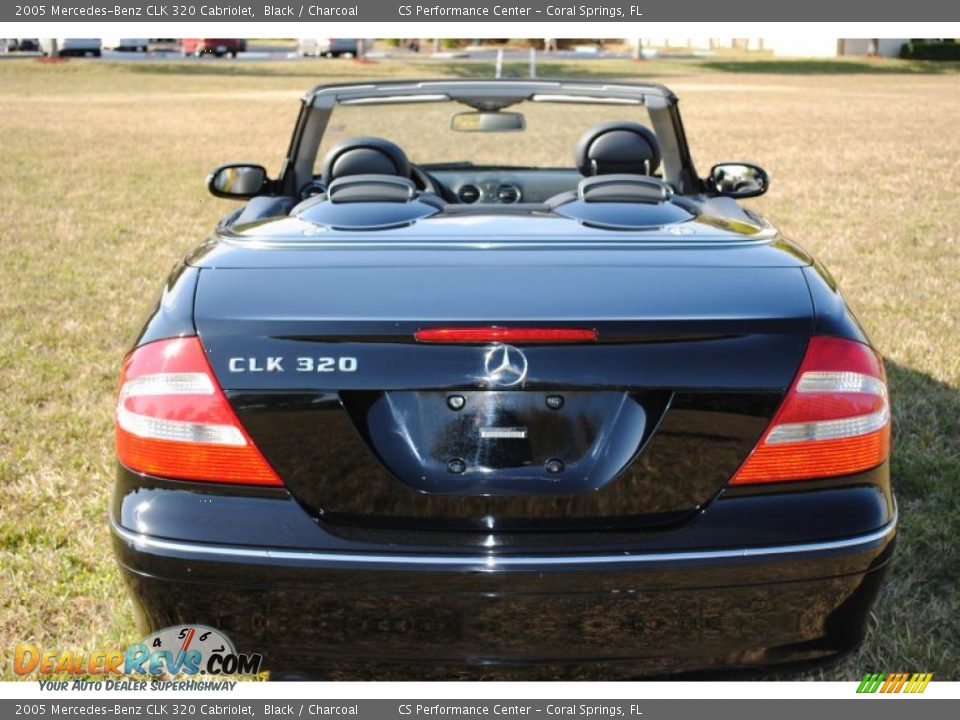 2005 Mercedes-Benz CLK 320 Cabriolet Black / Charcoal Photo #15