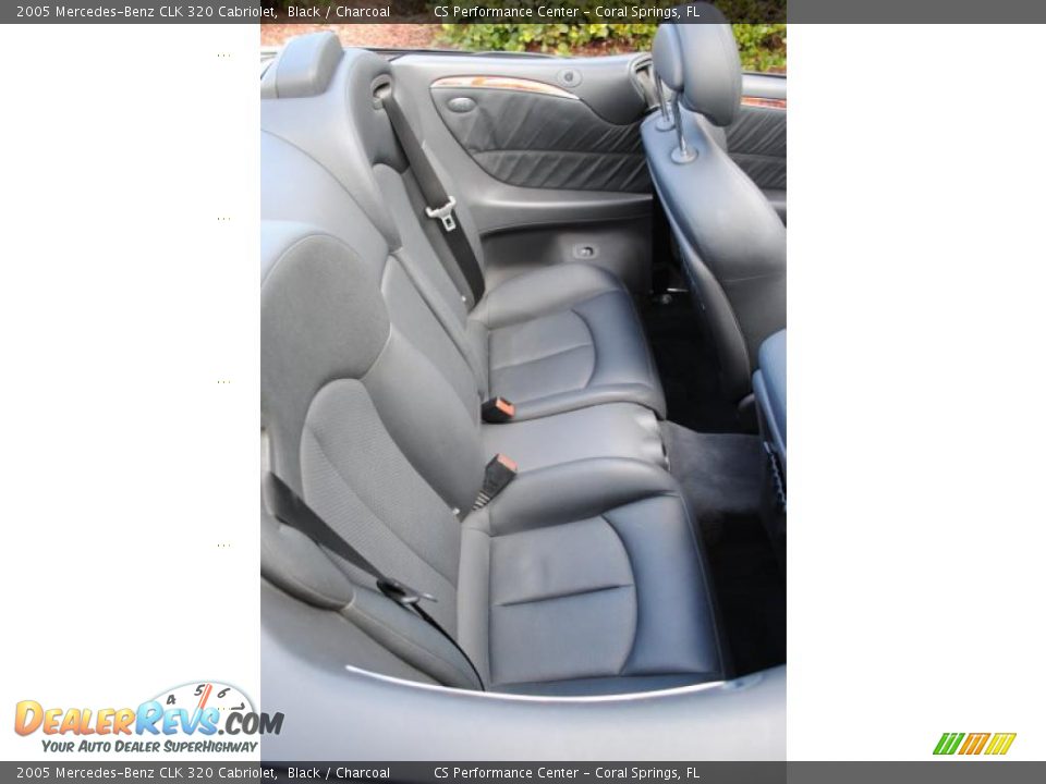 2005 Mercedes-Benz CLK 320 Cabriolet Black / Charcoal Photo #19