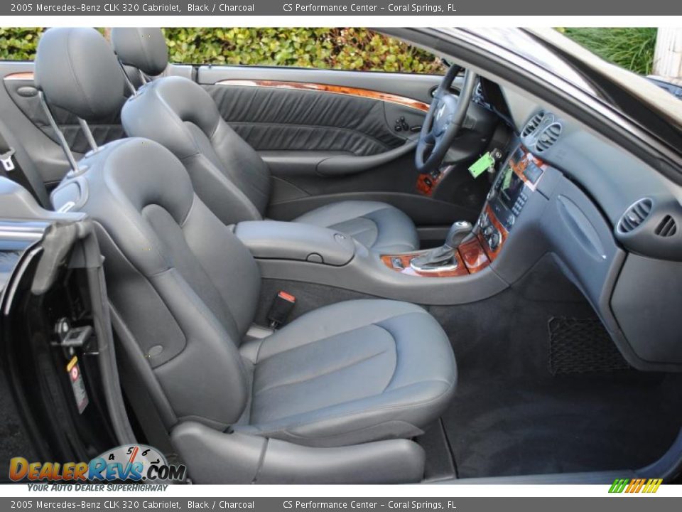 2005 Mercedes-Benz CLK 320 Cabriolet Black / Charcoal Photo #20