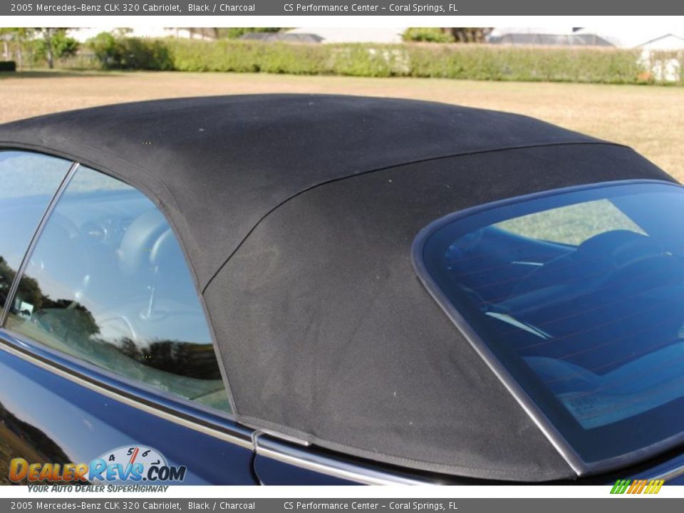 2005 Mercedes-Benz CLK 320 Cabriolet Black / Charcoal Photo #29