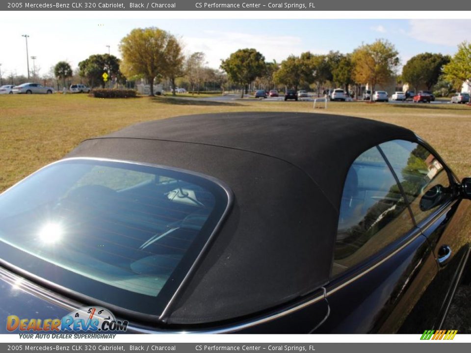 2005 Mercedes-Benz CLK 320 Cabriolet Black / Charcoal Photo #31