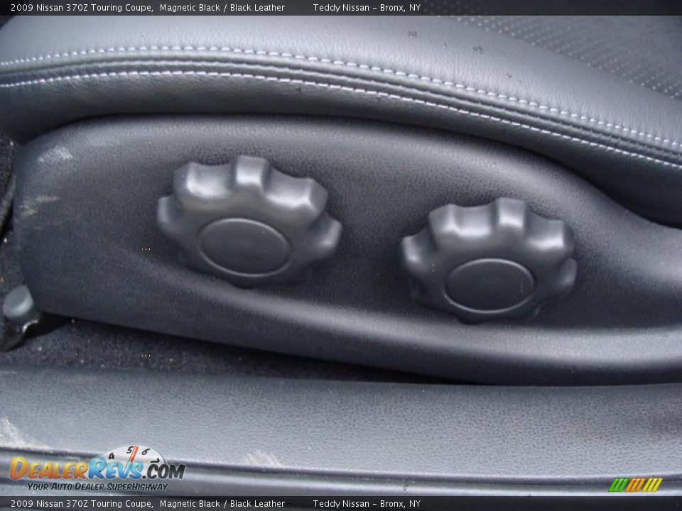 2009 Nissan 370Z Touring Coupe Magnetic Black / Black Leather Photo #13