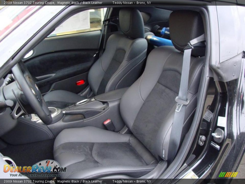 2009 Nissan 370Z Touring Coupe Magnetic Black / Black Leather Photo #14