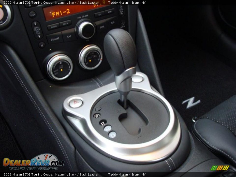 2009 Nissan 370Z Touring Coupe Magnetic Black / Black Leather Photo #21