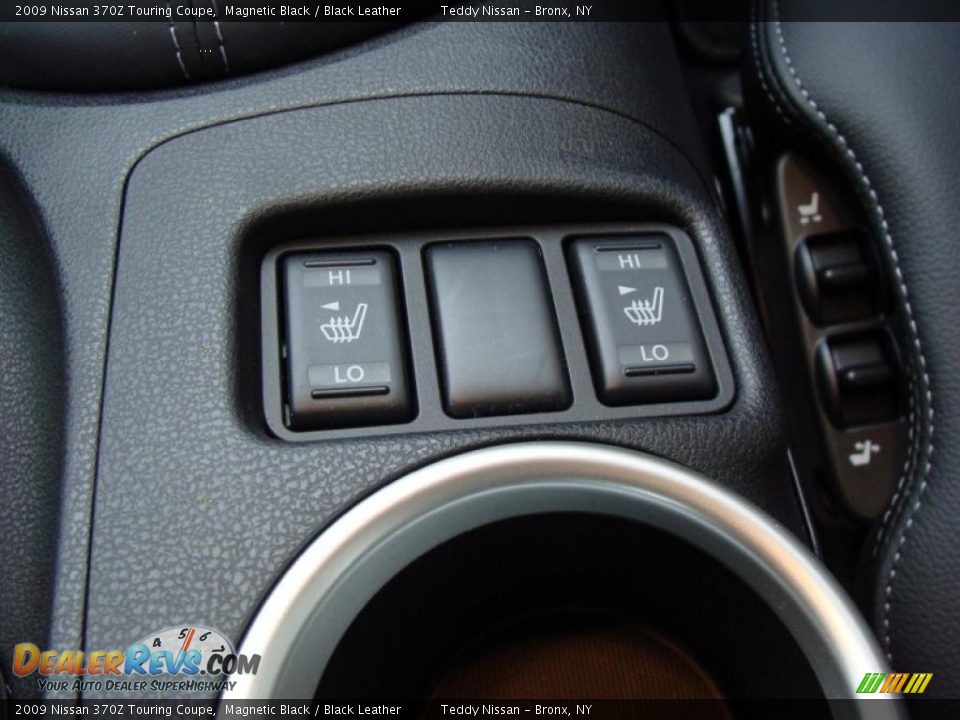 2009 Nissan 370Z Touring Coupe Magnetic Black / Black Leather Photo #22