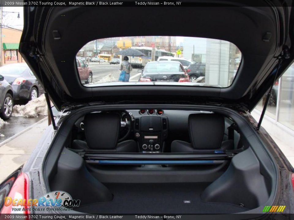 2009 Nissan 370Z Touring Coupe Magnetic Black / Black Leather Photo #27