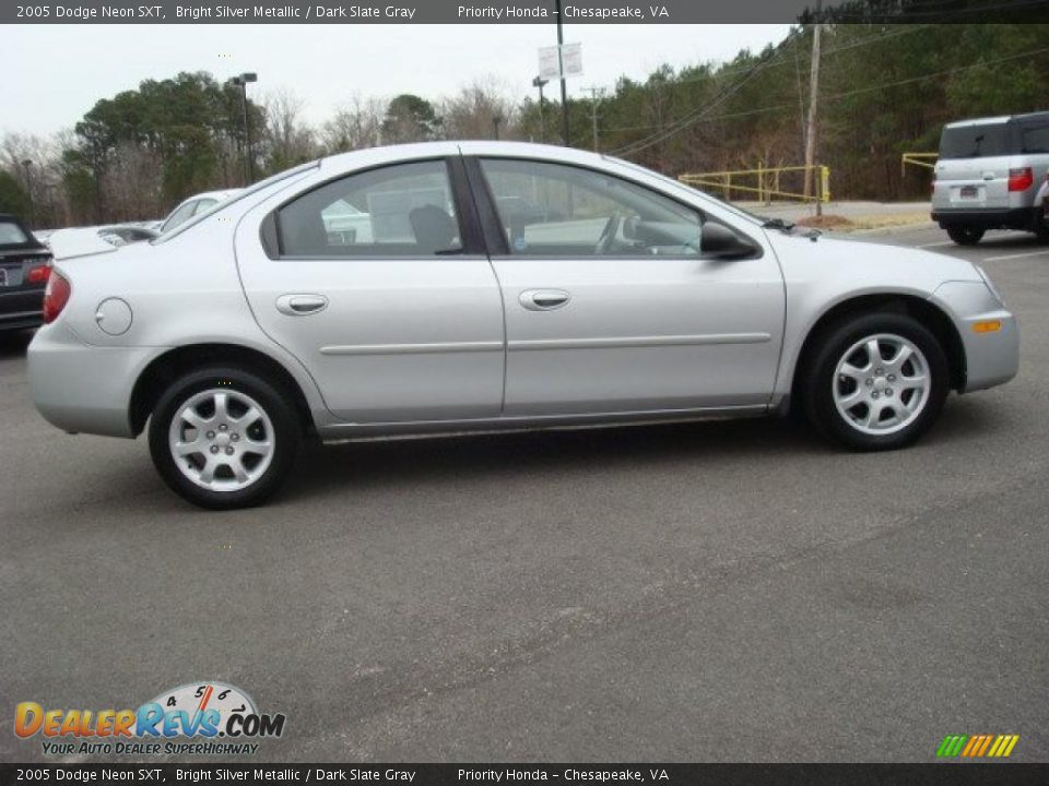 2005 Dodge Neon SXT Bright Silver Metallic / Dark Slate Gray Photo #7