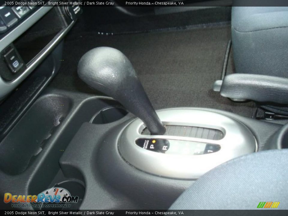 2005 Dodge Neon SXT Bright Silver Metallic / Dark Slate Gray Photo #16