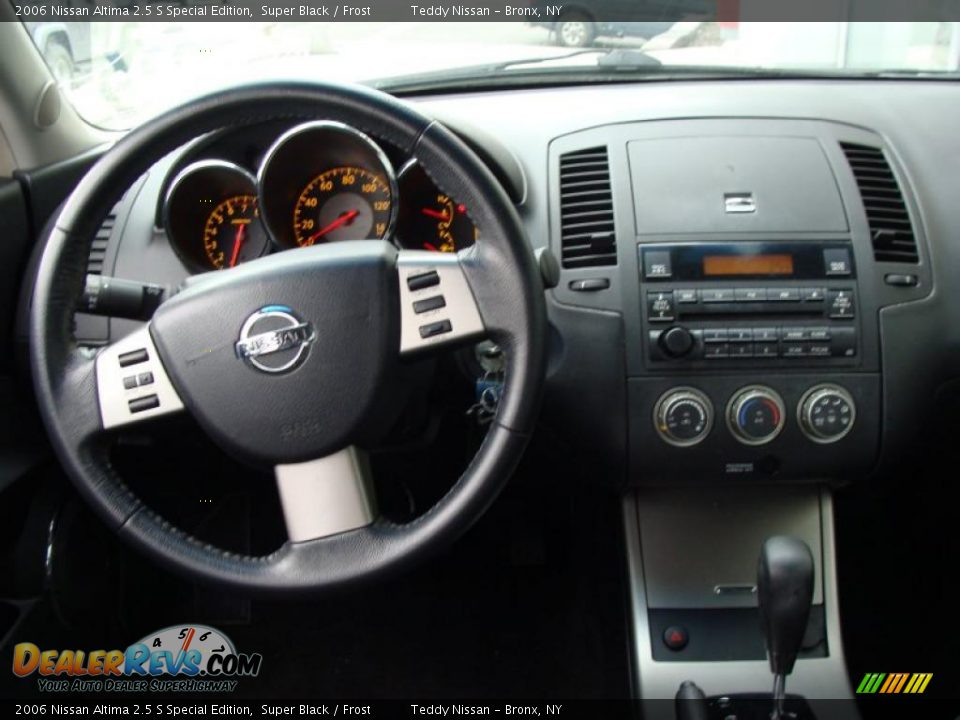 2006 Nissan Altima 2.5 S Special Edition Super Black / Frost Photo #17