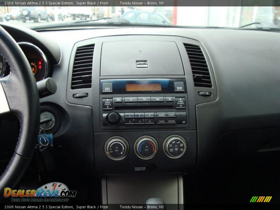 2006 Nissan Altima 2.5 S Special Edition Super Black / Frost Photo #19