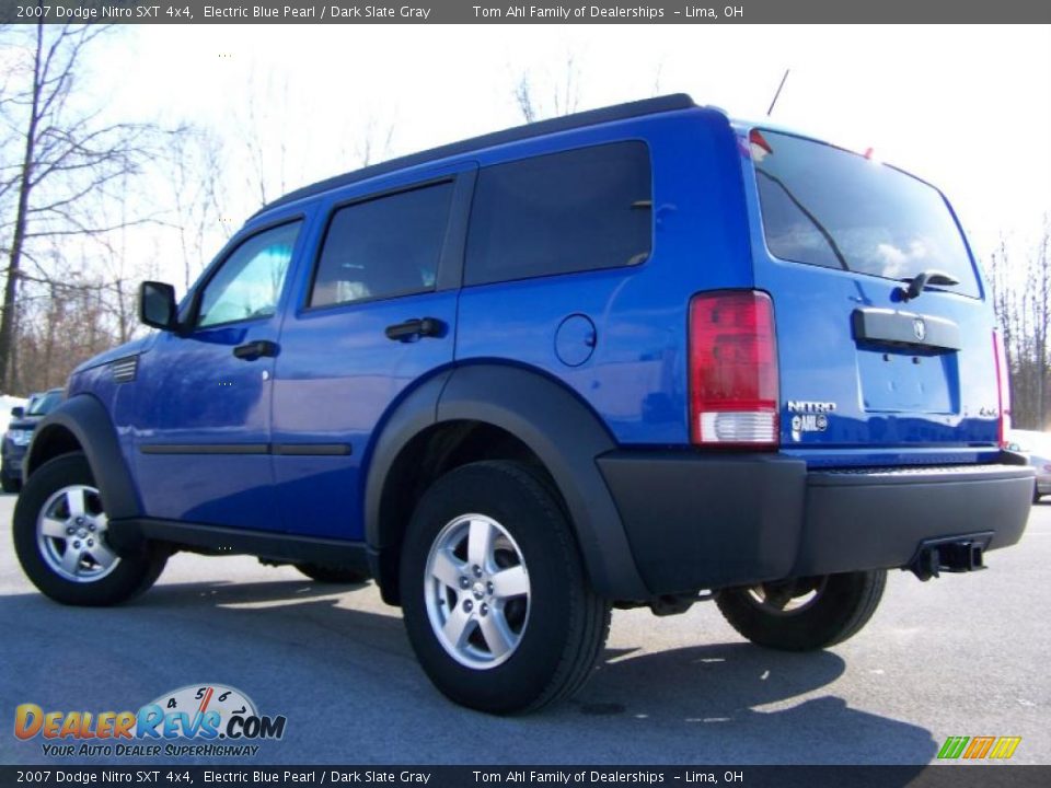 2007 Dodge Nitro SXT 4x4 Electric Blue Pearl / Dark Slate Gray Photo #4