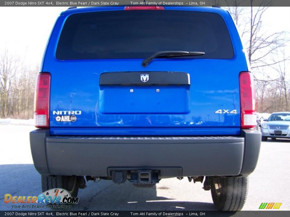 2007 Dodge Nitro SXT 4x4 Electric Blue Pearl / Dark Slate Gray Photo #6