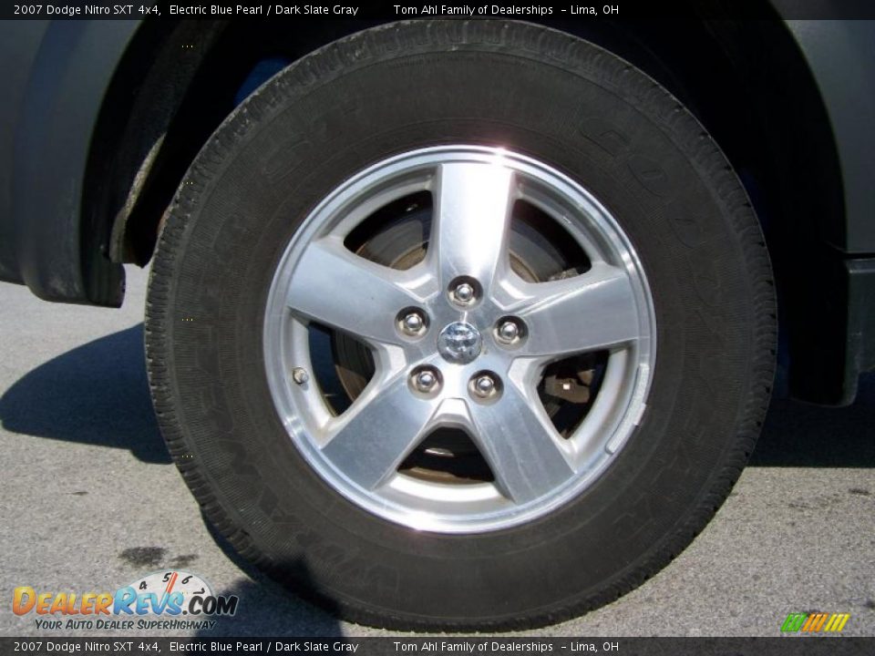 2007 Dodge Nitro SXT 4x4 Electric Blue Pearl / Dark Slate Gray Photo #8